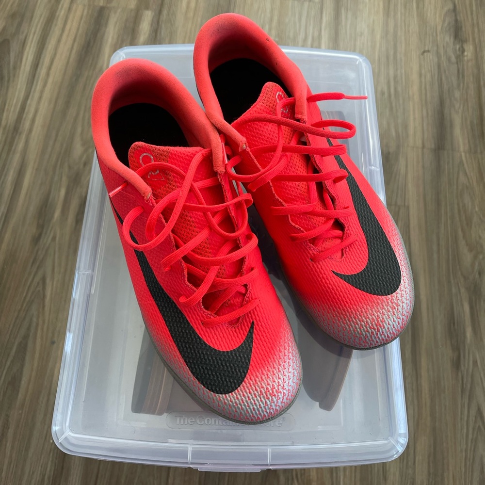 Nike Mercurial Indoor Soccer/Running Shoes
